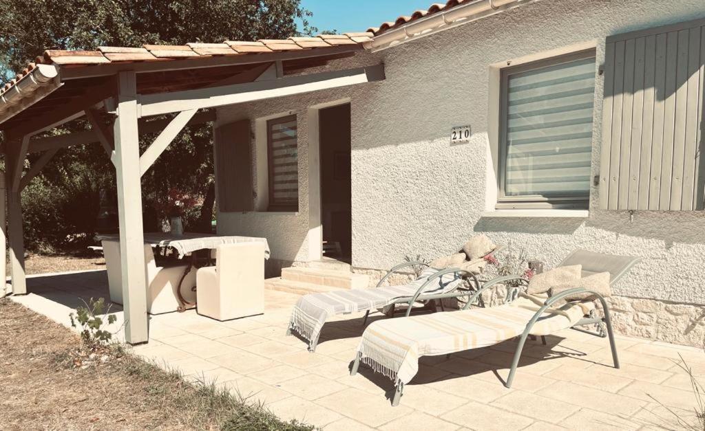 Etang Vallier Resort Brossac Dış mekan fotoğraf
